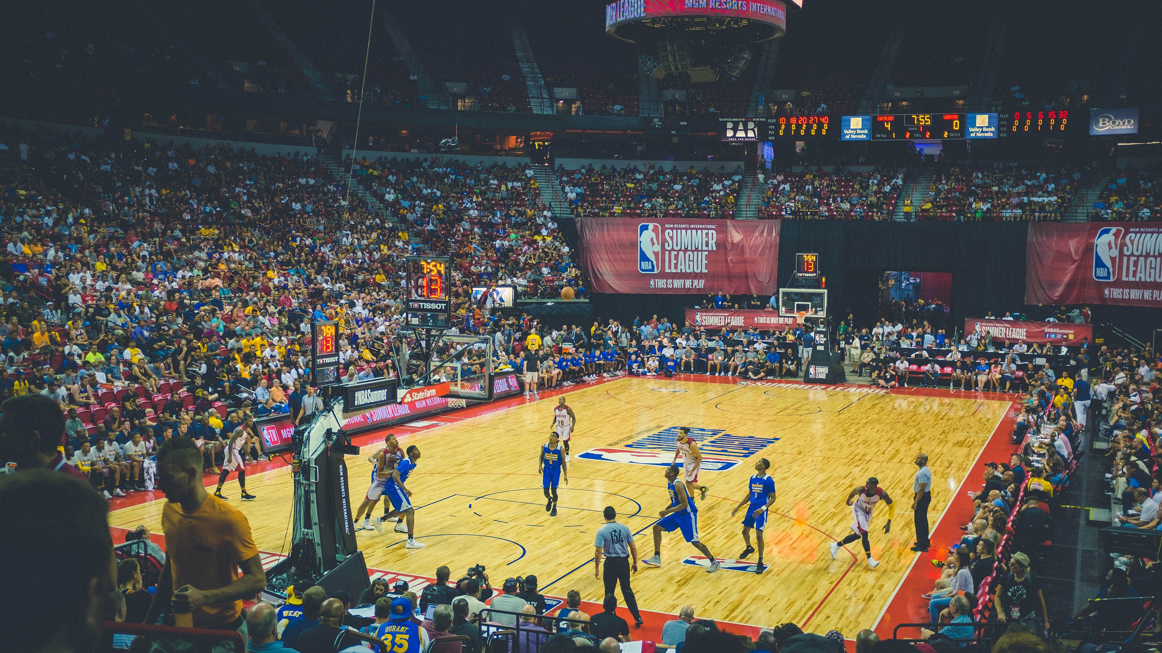 布鲁诺·卡博克洛成为NBA国际化象征,布洛克vs卡里