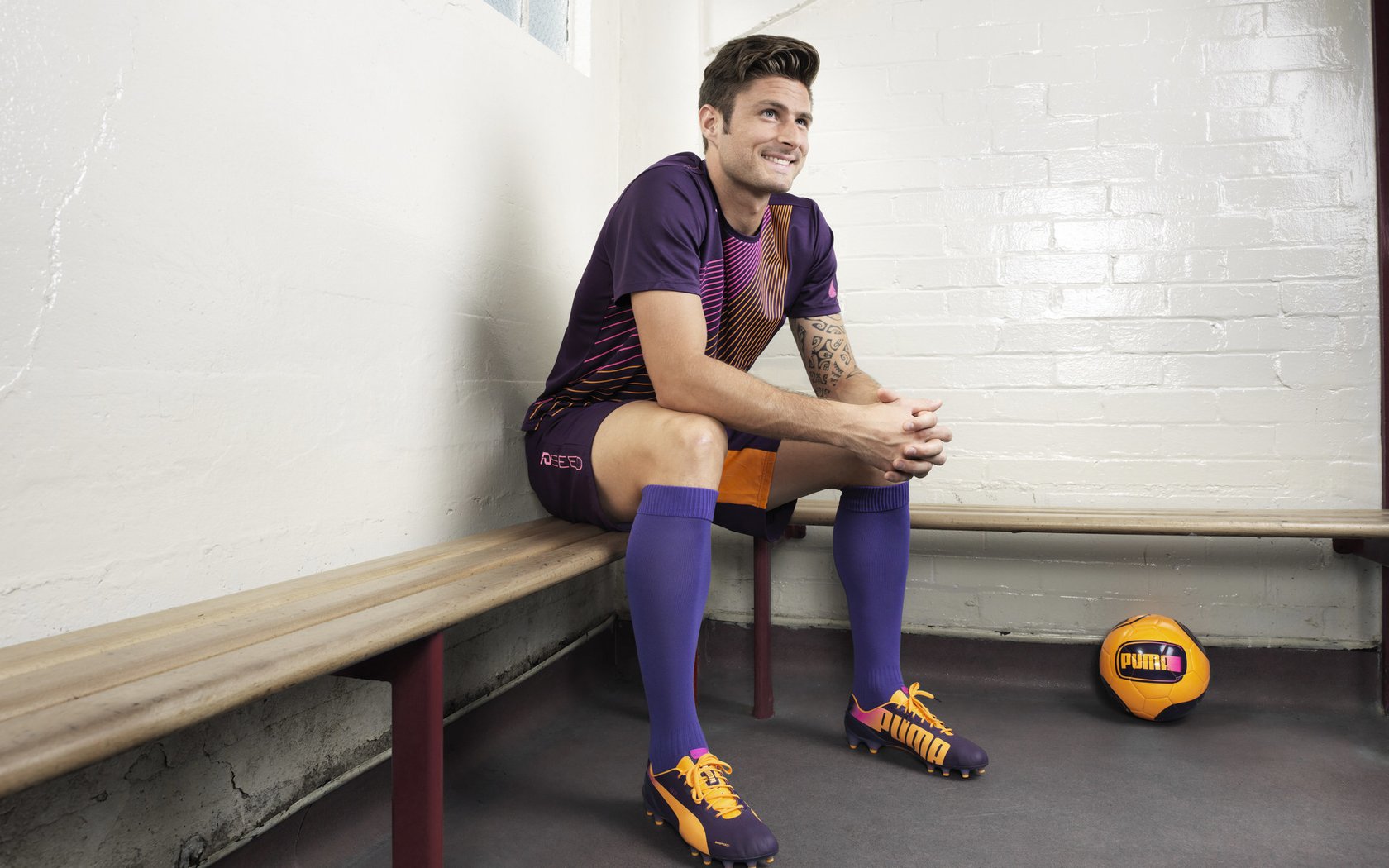 开云官网APP下载-球队是否针对主场比赛设计更为激进的推进策略，主场队伍