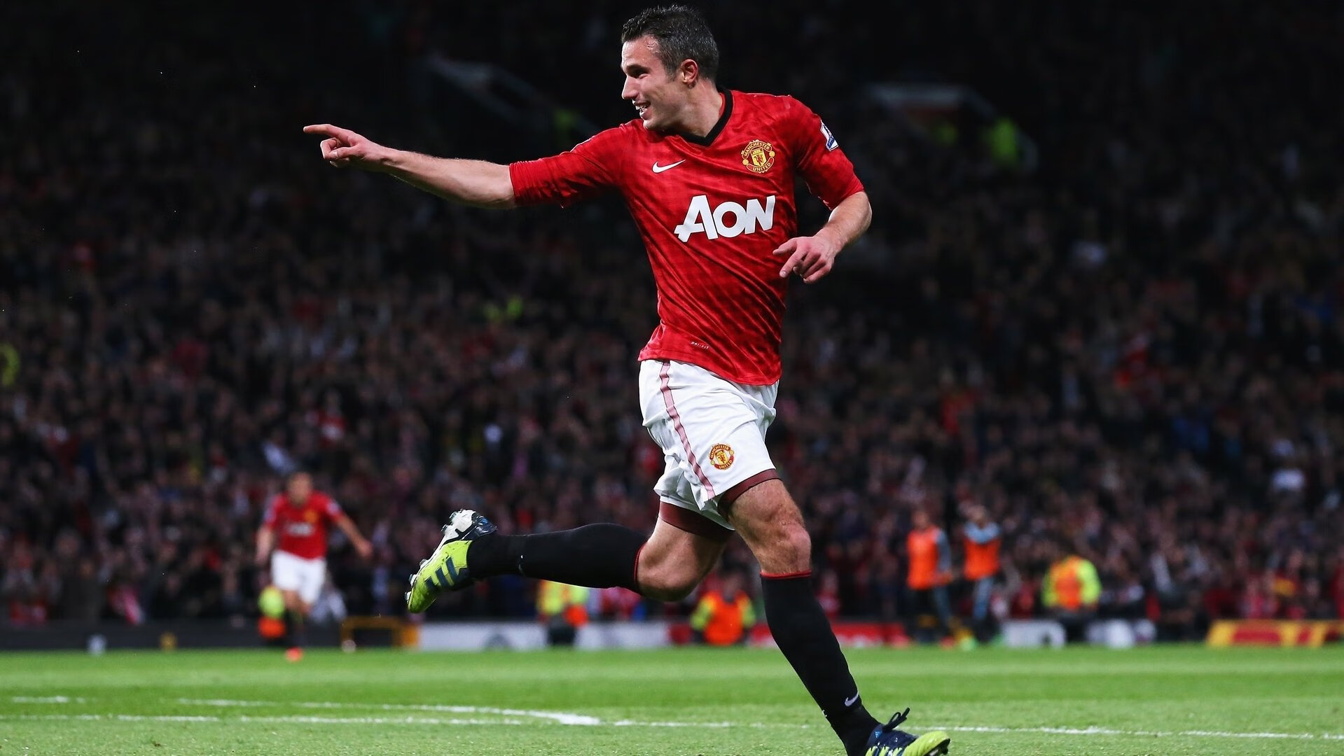 开云电子竞技-意甲焦点，比分1-0，关键进球由国脚C·罗完成，中场控球占优，抢断率75%